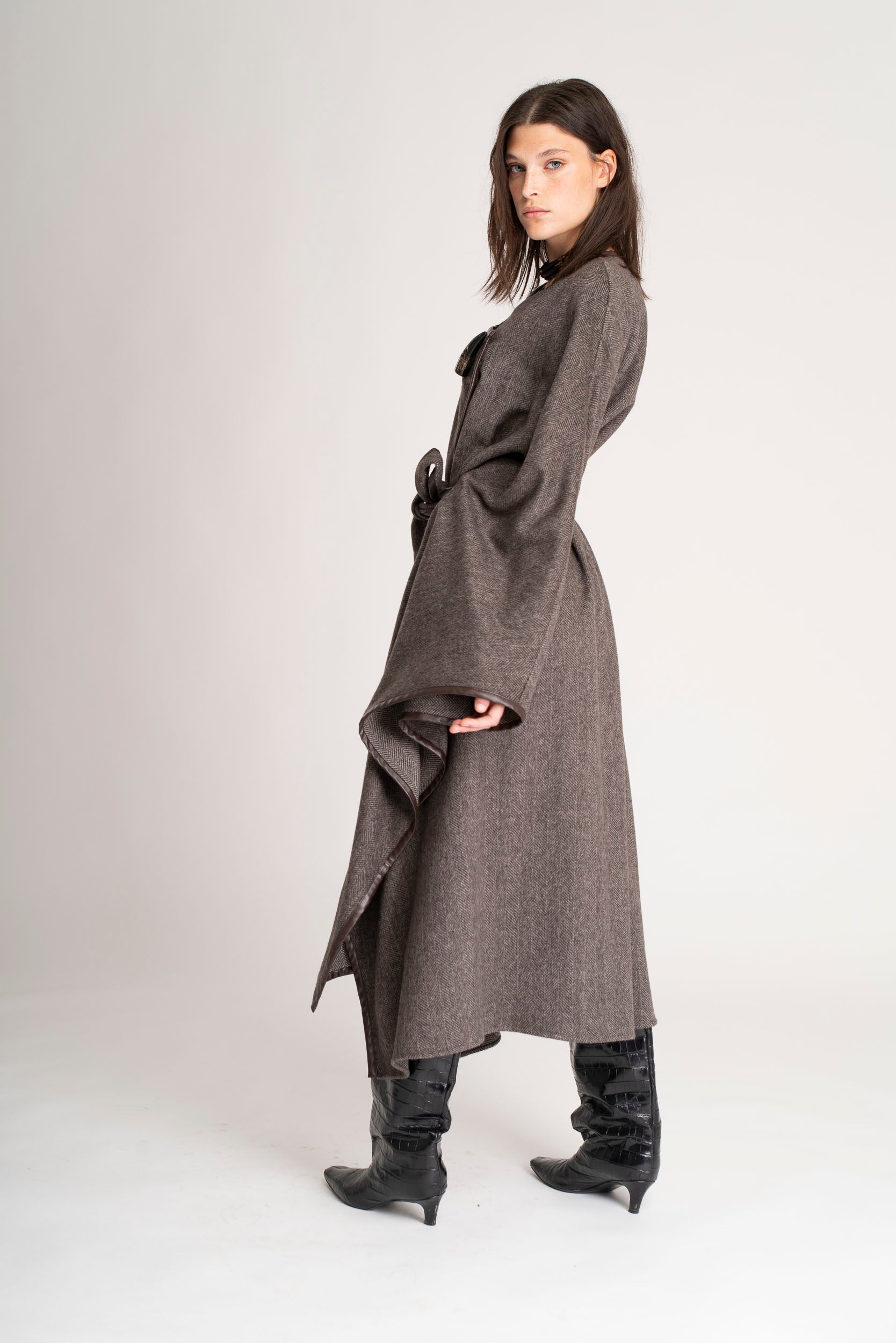 THE OLD FAITHFUL CAPE