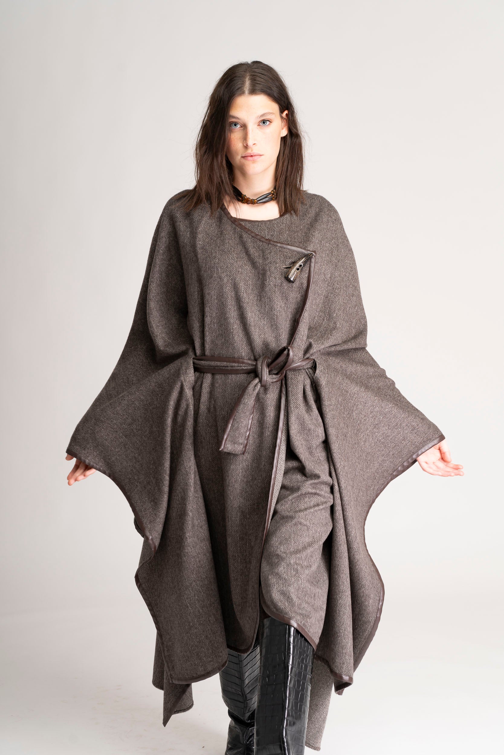 THE OLD FAITHFUL CAPE