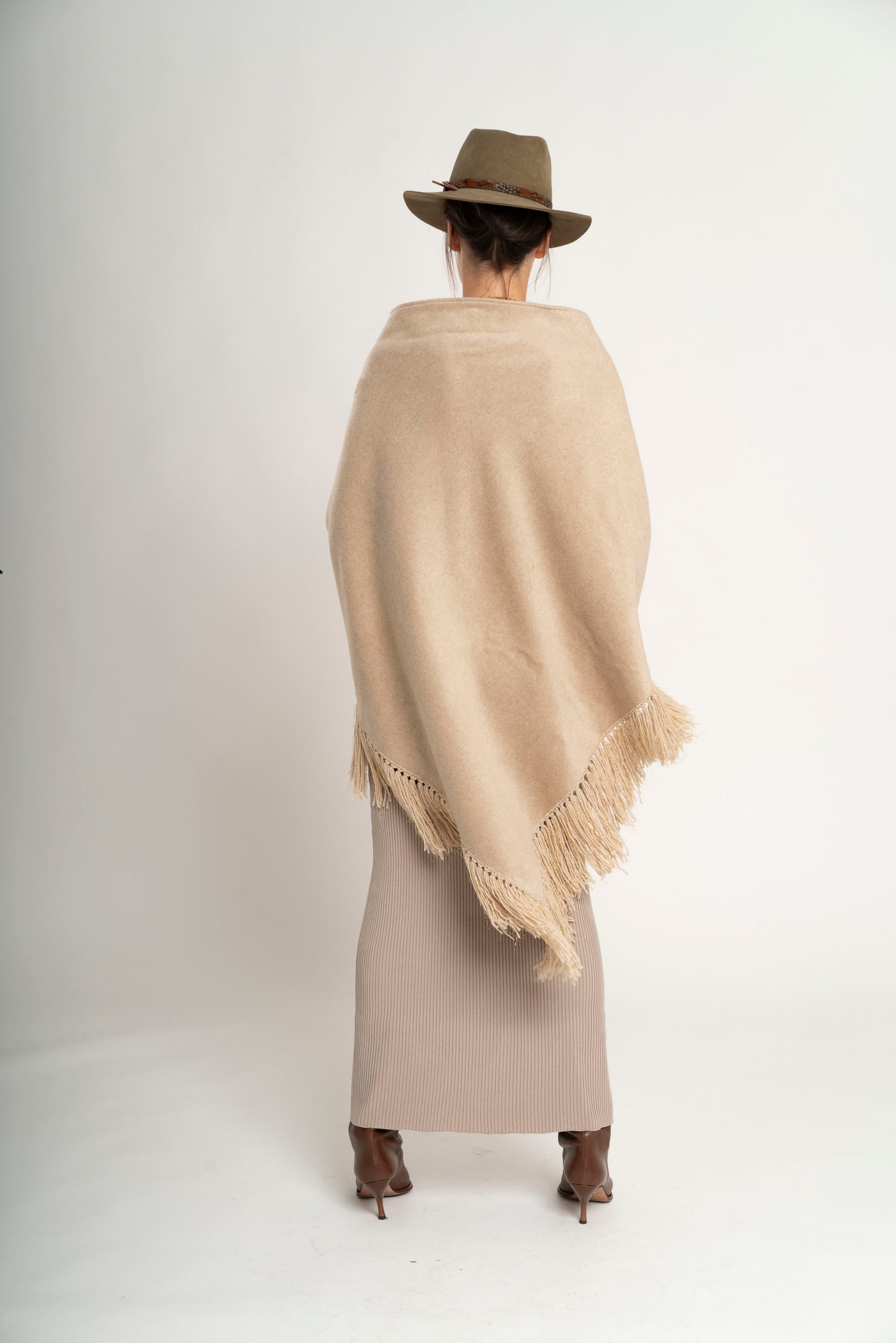 THE INTRECCI SHAWL CASHMERE FRINGE