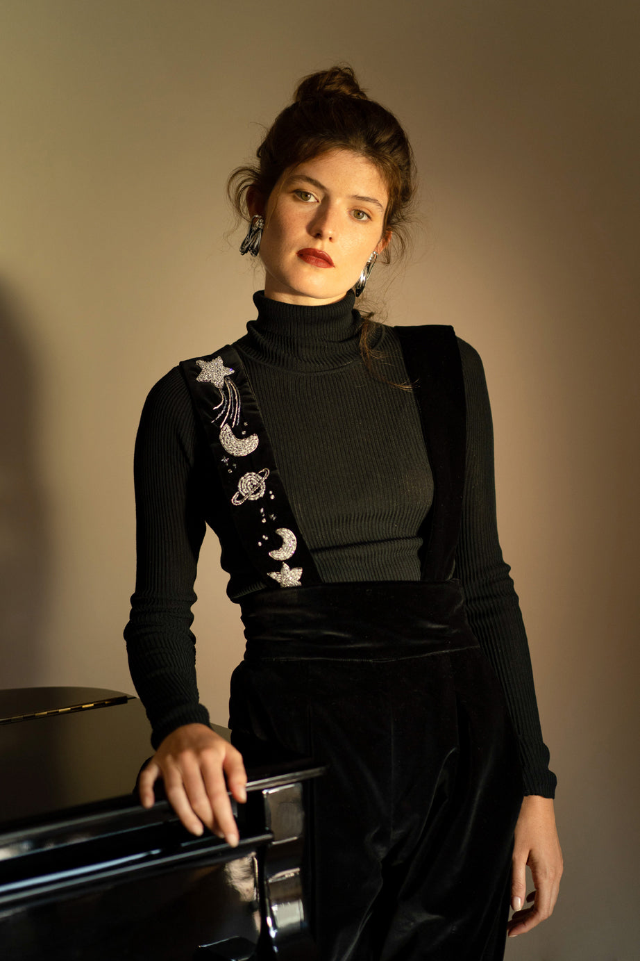 THE PURE ILLUSION PANTS WITH SUSPENDERS