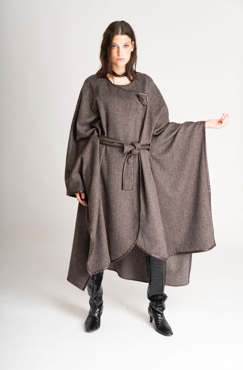 THE OLD FAITHFUL CAPE