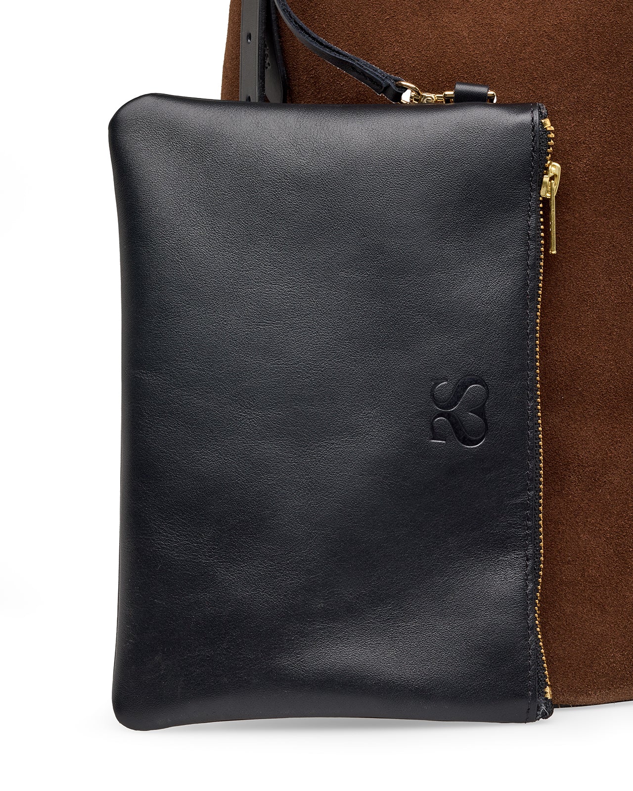 The Essenza bucket bag chocolate